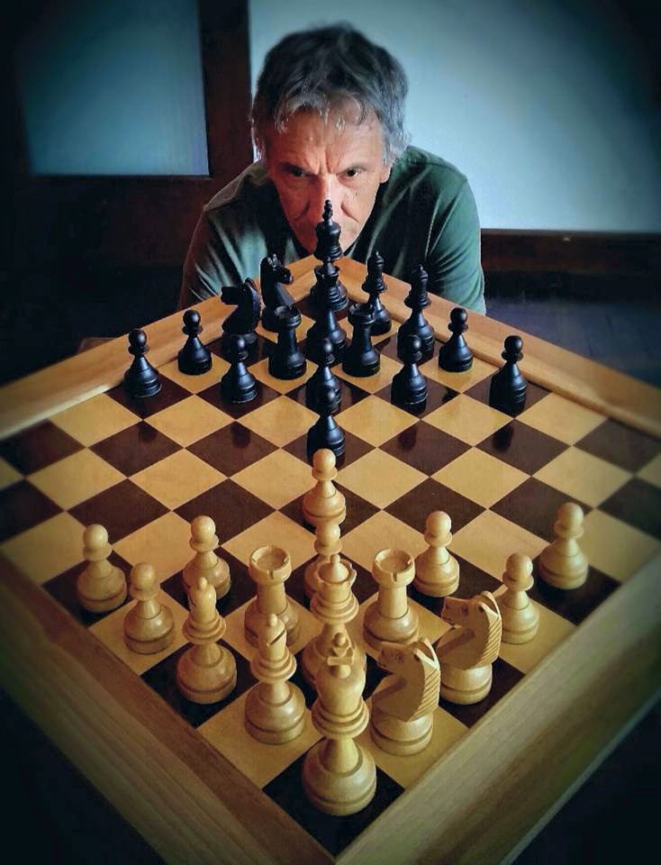 Professor de Xadrez do Pinheiros é destaque em torneio na Europa